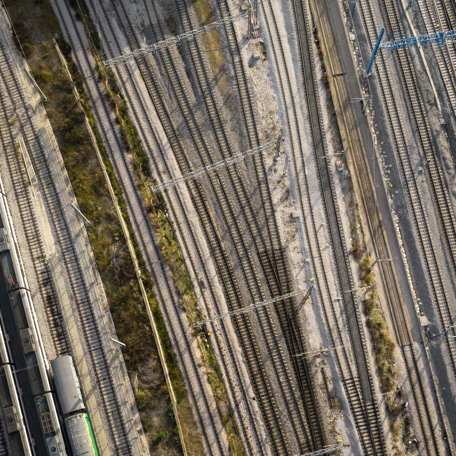 Photovoltaic and rail transportation: Is it the future, or a failure waiting to happen?