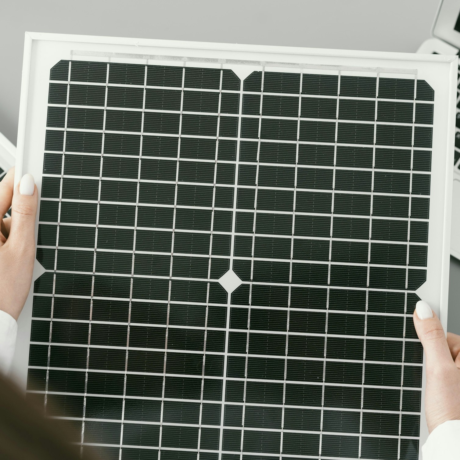 Solar cell efficiency and how to improve it