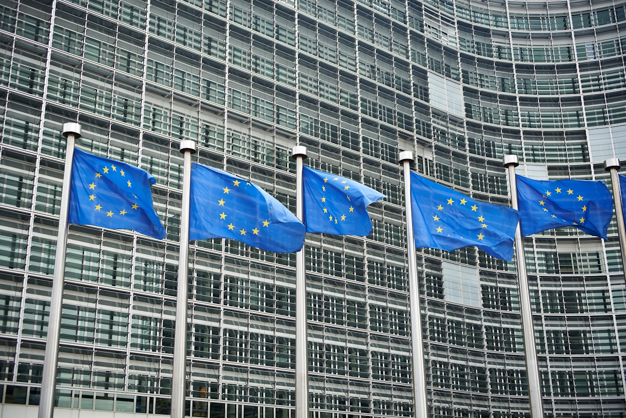 european-flags-front-berlaymont-building-headquarters