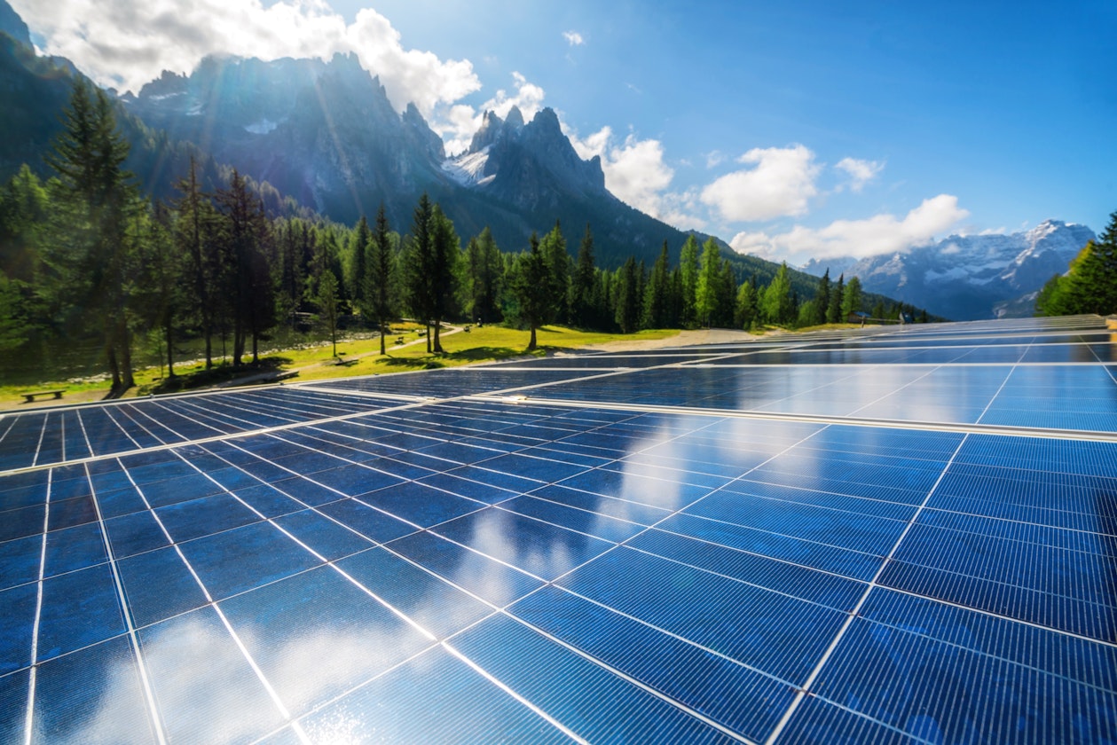 solar-cell-panel-country-mountain-landscape