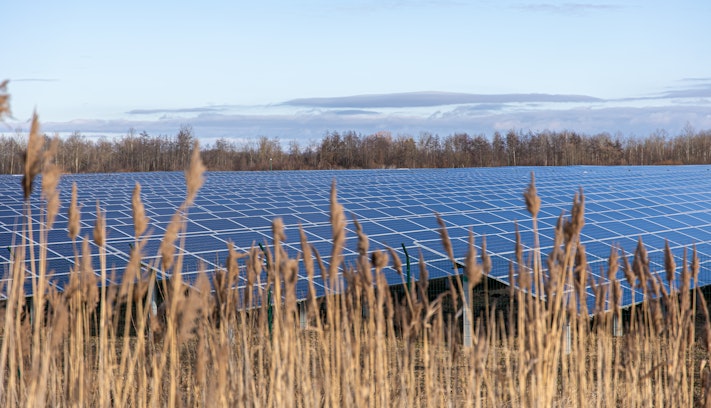 utility-scale-solar-plant