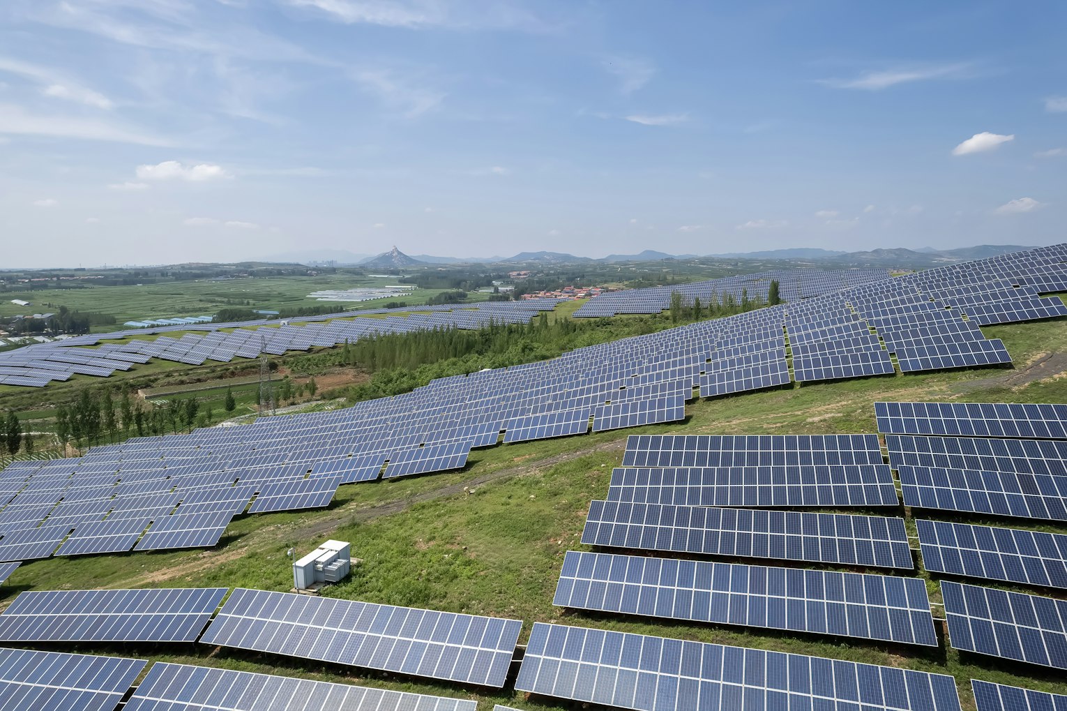 Redefining earthworks: tracker‑level grading for buildable PV plants | Webinar by RatedPower